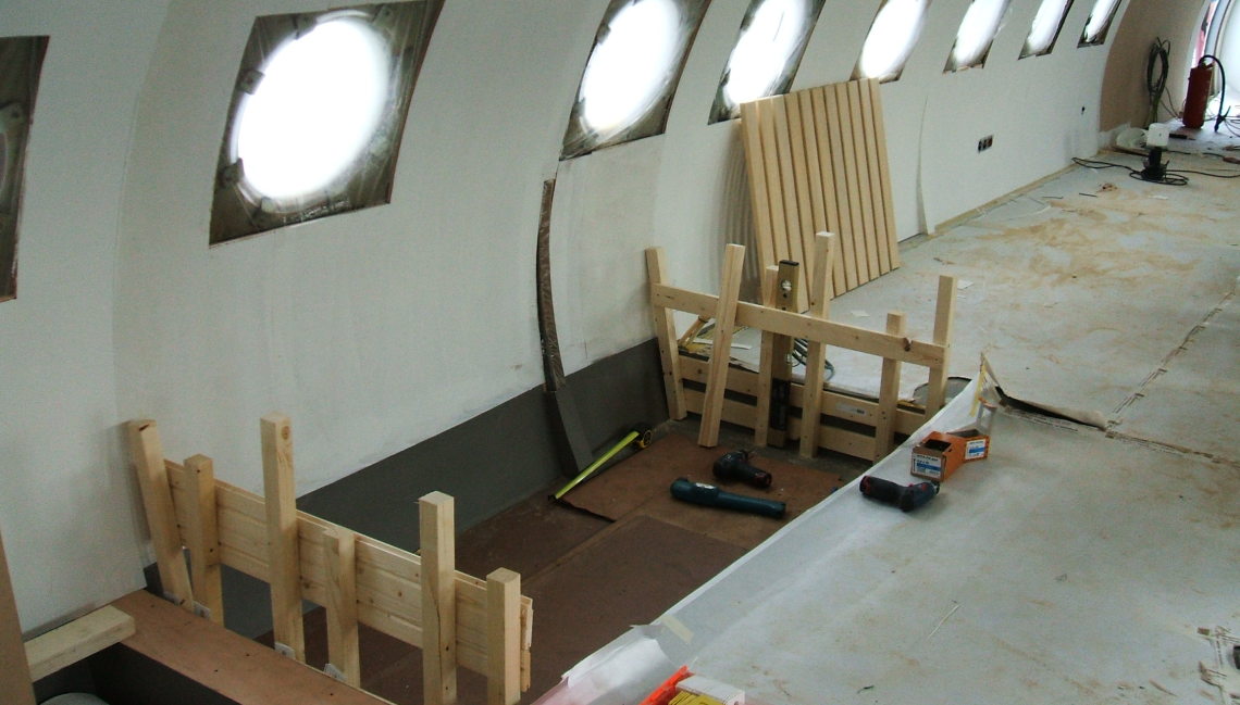 cabine in aanbouw vliegtuig Teuge